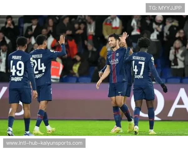 意甲豪门哄抢过人王！巴萨曼城国米三强混战