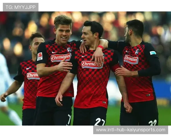 弗赖堡主场优势or巴塞尔客场反击？球迷热议不断，弗赖堡对菲尔特比分预测