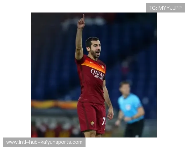 浙江队托利奇连续直塞穿透，前锋反越位形成单刀